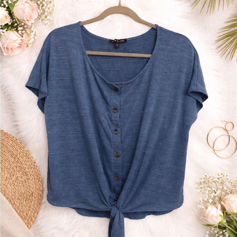 Cable & Gauge Denim Blue Button-Down Shirt Ties at waist